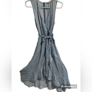 Cute sleeveless wrap-style dress.